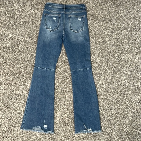 Risen Flare Jeans - Picture 5 of 7